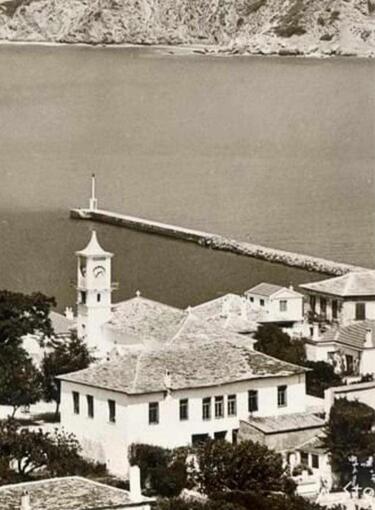 Παλιά φωτογραφία του Κτηρίου της  Δημογεροντίας Σκοπέλου